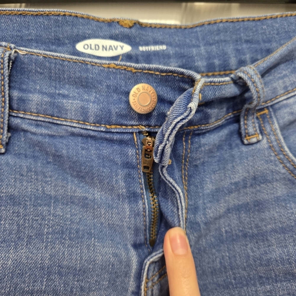 Old Navy Boyfriend Blue Denim Shorts Size 4 - Picture 4 of 5